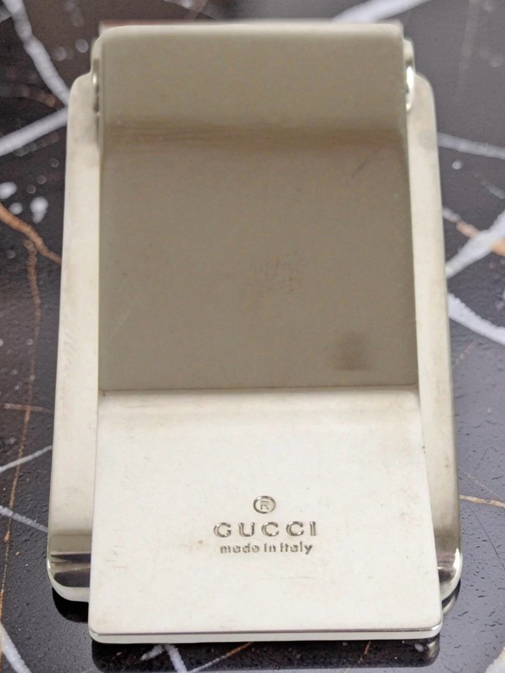Gucci Black Leather Clip-On Phone Accessory with Silver Trim - Picture 3 of 13
